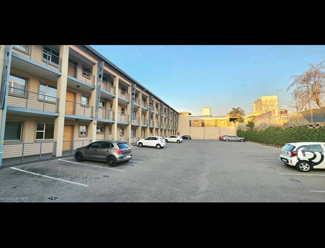 1 BEDROOM APARTMENT FOR SALE IN FERNDALE
